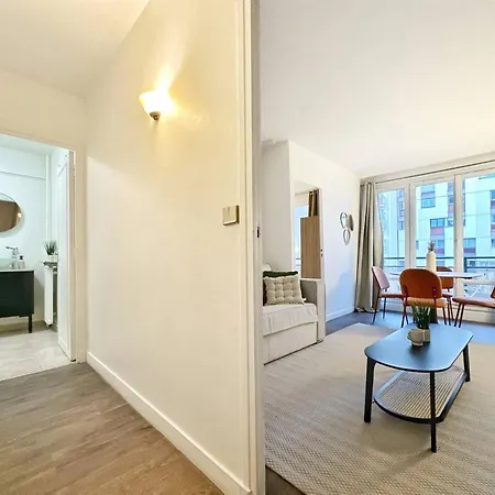 Apartament Charming Parisian In The Heart Of The 20th Arrondissement Paryż